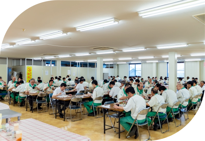 社員食堂完備